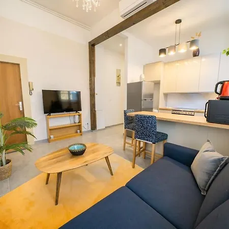 Le Pampille, Grand T2, Climatise, Centre Apartment